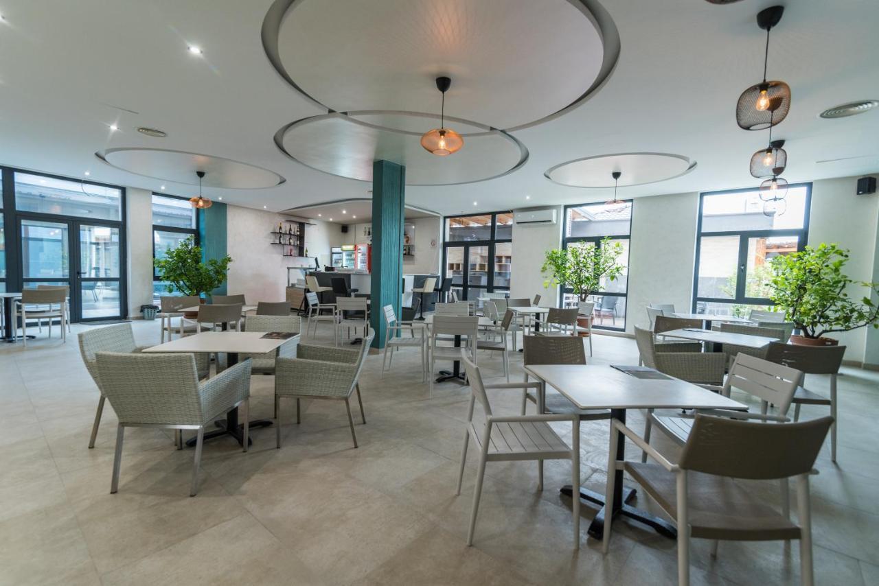Hotel Euforia Lounge Sabac Bagian luar foto