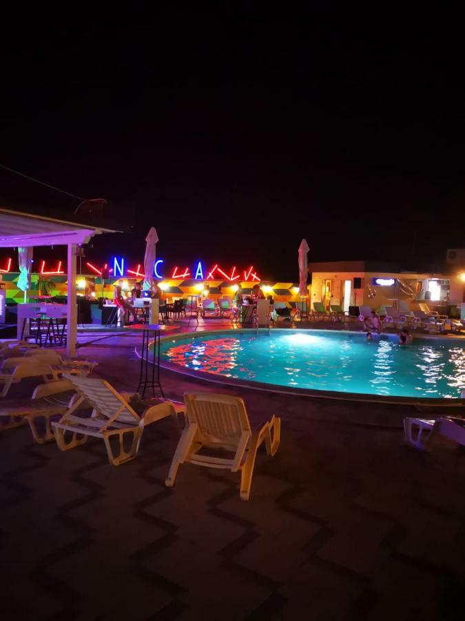 Hotel Euforia Lounge Sabac Bagian luar foto