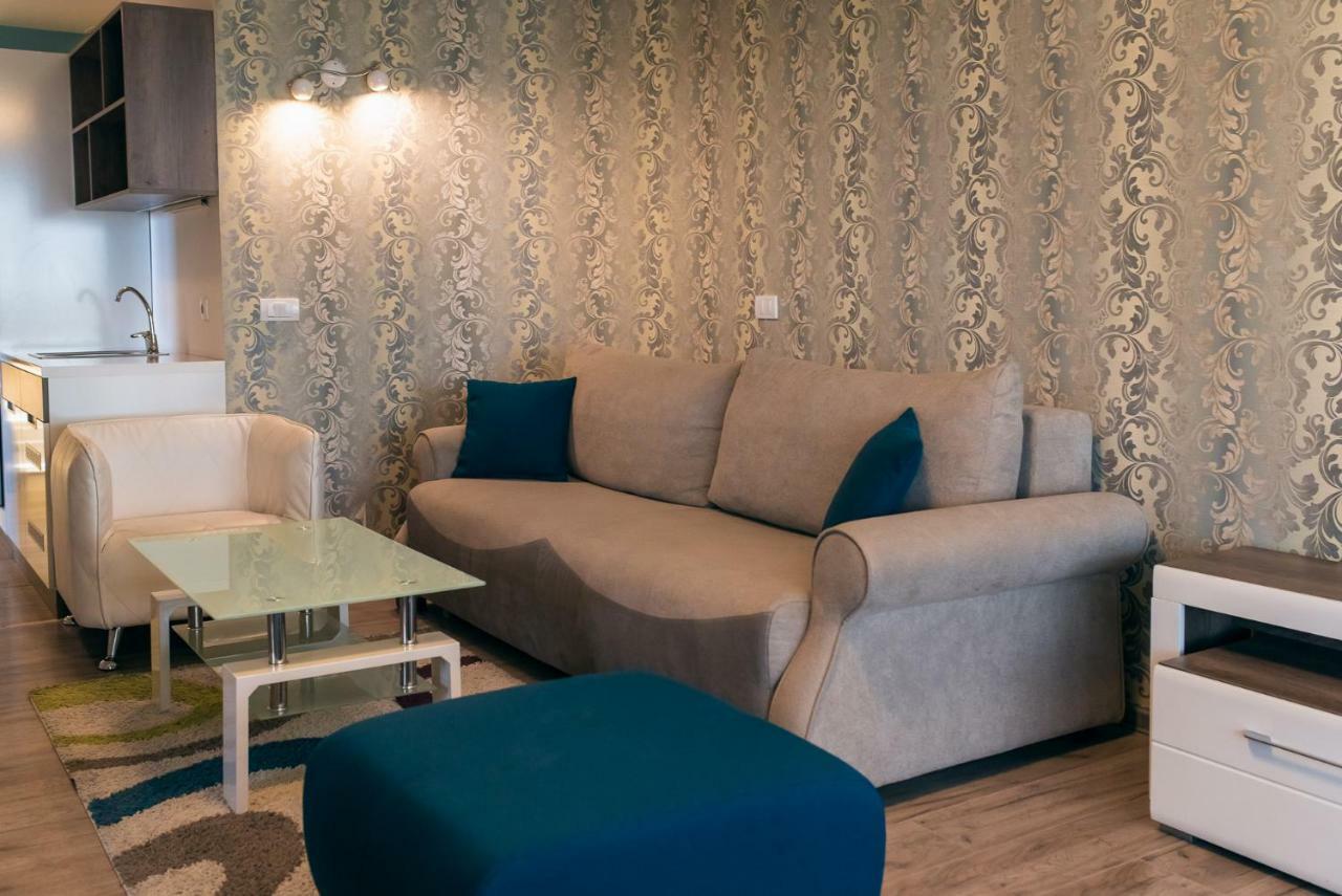 Hotel Euforia Lounge Sabac Bagian luar foto